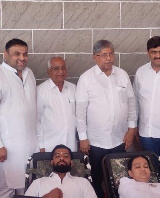शिवराज्याभिषेक दिनानिमित्त सोमेश्वर वाडी येथे १०४१ नागरिकांचे रक्तदान, पालकमंत्री चंद्रकांत पाटील यांच्या हस्ते उद्घाटन