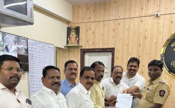 संभाजी भिडे यांना अटक करण्यासाठी कोथरूड काँग्रेसच्या वतीने पोलीस स्टेशनमध्ये तक्रार