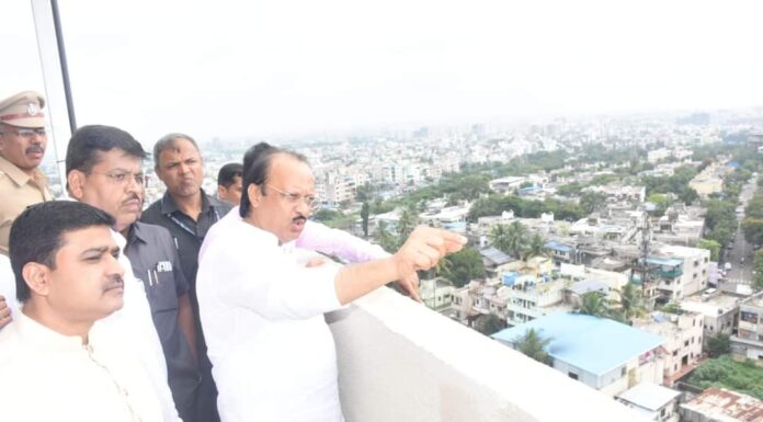उपमुख्यमंत्री अजित पवार यांची झोपडपट्टी पुनर्वसन प्रकल्पाला भेट