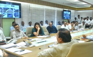 नैसर्गिक आपत्ती टाळण्यासाठी नावीन्यपूर्ण तंत्रज्ञान वापरावे – उपमुख्यमंत्री अजित पवार