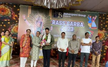 पाषाण येथे गुजराती समाज रास गरबा दांडिया