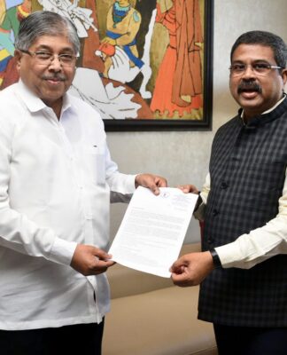 नॅक मूल्यांकन प्रक्रियेत सुधारणा करण्याची उच्च शिक्षण मंत्री चंद्रकांतदादा पाटील यांची केंद्रीय शिक्षण मंत्र्यांना पत्राद्वारे विनंती
