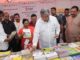 उच्च व तंत्रशिक्षण मंत्री चंद्रकांत दादा पाटील यांची पुणे पुस्तक महोत्सवाला सदिच्छा भेट