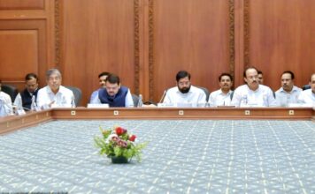 मराठा आरक्षणासंदर्भातील सर्व्हेक्षणाचे काम बिनचूक आणि कालबद्धरितीने व्हावे – मुख्यमंत्री एकनाथ शिंदे यांचे विभागीय आयुक्त, जिल्हाधिकाऱ्यांना निर्देश