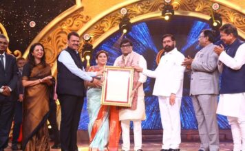 ज्येष्ठ अभिनेते अशोक सराफ यांना २०२३ साठीचा ‘महाराष्ट्र भूषण’ पुरस्कार तर ज्येष्ठ पार्श्वगायक सुरेश वाडकर यांना ‘गानसम्राज्ञी लता मंगेशकर पुरस्कार’ प्रदान