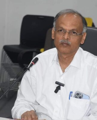 ज्येष्ठ नागरिकांना ‘घरातून मतदान’ उपक्रमाद्वारे मतदानाची सुविधा देणार-मुख्य निवडणूक अधिकारी श्रीकांत देशपांडे