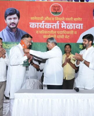 विधाते वस्ती बाणेर येथील मनोज दळवी यांचा चंद्रकांत पाटील यांच्या उपस्थितीत भाजपा प्रवेश