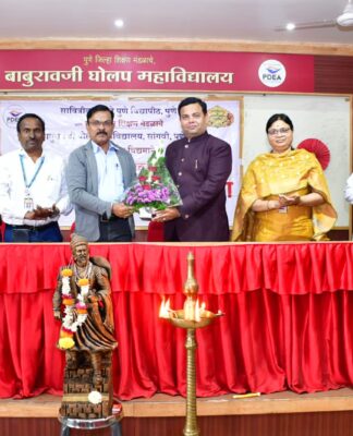 बाबुरावजी घोलप महाविद्यालयात बॅरिस्टर जयकर व्याख्यानमाला संपन्न