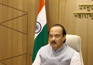 राज्याच्या एकूण खर्चासाठी 6 लाख 522 कोटी रुपयांची तरतूद असलेला अर्थसंकल्प उपमुख्यमंत्री तथा अर्थमंत्री अजित पवार यांनी विधानसभेत सादर केला