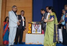 आयटीआयमध्ये विविध व्यावसायिक कौशल्यांचे प्रशिक्षण घेऊन तरुणांनी करिअर घडवावे- मंत्री मंगल प्रभात लोढा