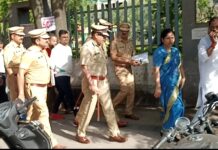 औंध परिसरात पोलीस आयुक्त अमितेश कुमार यांचा नागरिकांसोबत ‘निर्भय वॉक’