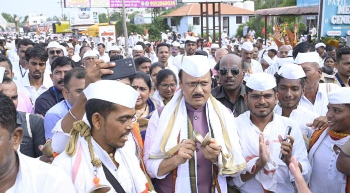 उपमुख्यमंत्री अजित पवार यांनी घेतले श्री संत तुकाराम महाराजांच्या पादुकांचे दर्शन