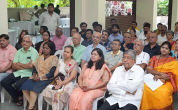 कोथरुड मधील वाहतूक समस्यांसंदर्भात दर आठवड्याला बैठक ; वाहतूक समस्यांसंदर्भात सर्वांना एक व्हॉट्सॲप नंबर द्या! नामदार चंद्रकांतदादा पाटील यांचे निर्देश