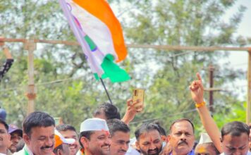 मावळ विधानसभा मतदारसंघातून राष्ट्रवादी काँग्रेस पक्षाचे अधिकृत उमेदवार सुनील शेळके यांनी शक्ती प्रदर्शन करत उमेदवारी अर्ज दाखल केला