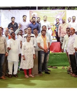 मराठा समाजाची बैठकीत सरकार व स्थानिक आमदार मंत्री चंद्रकांत पाटील यांच्या विरोधात नाराजीचे सूर