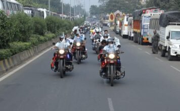 पिंपरी चिंचवड शहरात बाईक रॅलीद्वारे मतदान जनजागृती