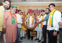 आम्ही व्यापारी ग्राहकांनाही मतदानासाठी आवाहन करणार- सुनील गहलोतपुणे शहर राजस्थानी समाजाचा भाजपाला पाठिंबा