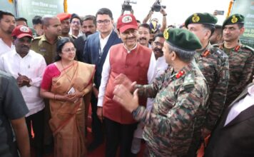 मुख्यमंत्री देवेंद्र फडणवीस यांच्या हस्ते ‘नो युवर आर्मी’मेळाव्याचे उद्धाटन