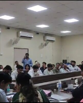 धनकवडी सहकारनगर क्षेत्रीय कार्यालयाच्या मोहल्ला कमिटी बैठकीत नागरिकांना समस्या सोडवण्याचे आश्वासन