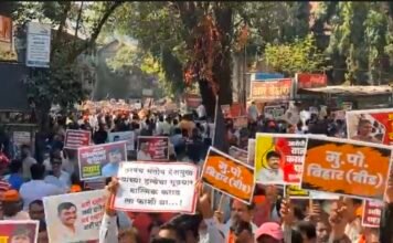 पुण्यामध्ये मराठा समाजाचा भव्य आक्रोश मोर्चा, आरोपींना फाशीची शिक्षा व मंत्री धनंजय मुंडे यांच्या राजीनाम्याची मागणी