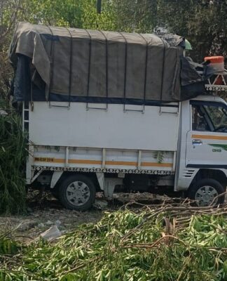 पुणे महानगरपालिकेचे खेळाचे मैदान पालिकेच्या दुर्लक्षामुळे झाले डम्पिंग ग्राउंड