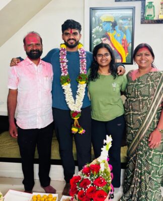 कठोर परिश्रम आणि जिद्दीच्या जोरावर केंद्रीय लोकसेवा आयोगाच्या ( यु पी एस सी)परीक्षेत जिल्ह्यातील दुर्गम वेल्हे (राजगड) तालुक्यातील 22 वर्षीय शिवांश सुभाष जागडे याचा पहिल्याच प्रयत्नात देशात 26 वी रँक आणि राज्यात दुसरा क्रमांक