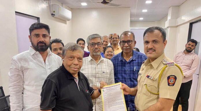 सोसायटीच्या सिक्युरिटी गार्डला मारहाण प्रकरणे बालेवाडी वेल्फेअर फेडरेशनच्या सदस्यांनी दिले पोलीस निरीक्षकांना निवेदन