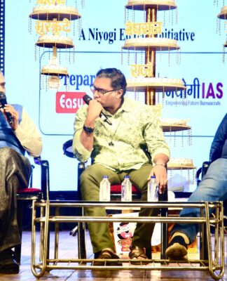 ‘हिंदी भाषेची सक्ती बिनडोक व कर्मदरिद्री’ – ज्येष्ठ साहित्यिक व मराठी साहित्य संमेलनाचे माजी अध्यक्ष श्रीपाल सबनीस यांचा घणाघात