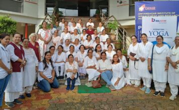 बालेवाडी येथे नवचैतन्य हास्ययोग परिवारने केला योगदिन साजरा