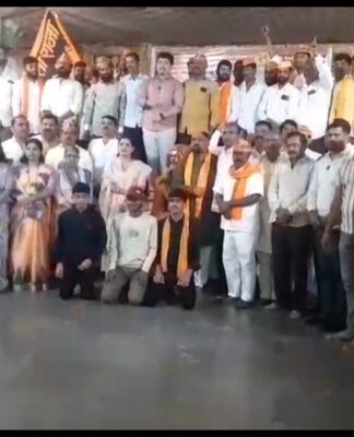 यंदाचा गणपती दीड दिवसाचा किंवा समुद्रात विसर्जन करायचा पण मुंबई आंदोलनाला जायचं मराठा समाजाचा बाणेर येथील बैठकीत निश्चय