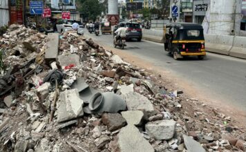 बाणेर मुख्य रस्त्यावर टाकण्यात आलेल्या राडारोड्यावर कारवाई करावी जयेश मुरकुटे यांची मागणी