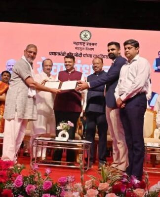 मुख्यमंत्री देवेंद्र फडणवीस यांच्या हस्ते सेवा पंधरवड्याचे उद्घाटन