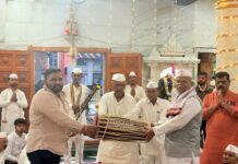 प्रभाग क्रमांक 9 सुस,बाणेर, बालेवाडी, पाषाण येथील विठ्ठल मंदिरामध्ये शिवसेना उद्धव बाळासाहेब ठाकरे पक्षाच्या वतीने पखवाद वाटप