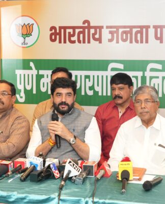 ‘पुणेकरांशी संवाद साधून निवडणुकीसाठी वचननामा तयार करणार’मुरलीधर मोहोळ यांच्या अध्यक्षतेखालील कोअर कमिटीत निर्णय