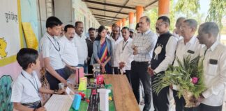 माहूरला पुरंदर तालुका ५३ वे बालवैज्ञानिक प्रदर्शन सुरू; पुरंदर तालुक्याच्या शैक्षणिक गुणवत्तेचा गौरव; शिक्षणाधिकारी डॉ. कारेकर यांनी केले कौतुक.