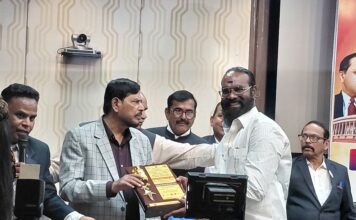 समाजसेवेतील तेजोमय वाटचाल: मंगेश सोनवणे यांना ‘डॉ. बाबासाहेब आंबेडकर भारत भूषण राष्ट्रीय पुरस्कार’ प्रदान