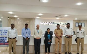 राष्ट्रीय रस्ता सुरक्षा सप्ताहानिमित्त बाणेर येथे वाहतूक पोलिसांची आरोग्य तपासणी