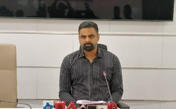 जिल्हा परिषद व पंचायत समितीच्या निवडणुकीसाठी ७ फेब्रुवारीस मतदान; उद्योग, आस्थापना व कारखान्यांमधील कर्मचाऱ्यांना भरपगारी सुट्टी- जिल्हाधिकारी जितेंद्र डुडी
