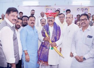 पुण्यातील काँग्रेसच्या कार्यकर्त्यांमुळे आज मला मनुवादी वृत्तीच्या विरोधातील पुढचा लढा लढण्यासाठी अधिक बळ मिळाले. – हर्षवर्धन सपकाळ