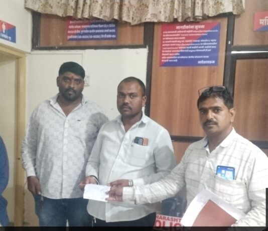 कोंढवे धावडे येथे नदीपात्रात राडारोडा टाकणाऱ्यांवर कारवाई; ८ गाड्या व जेसीबी जप्त, २.२५ लाखांचा दंड