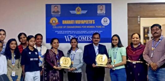भारती विद्यापीठात कोड फ्युजन स्पर्धेत विद्यार्थिनींची चमकदार कामगिरी