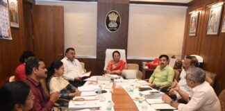 उपसभापती डॉ. नीलम गोऱ्हे यांच्या अध्यक्षतेखाली विधानभवनात महिला सुरक्षिततेवर उच्चस्तरीय बैठक