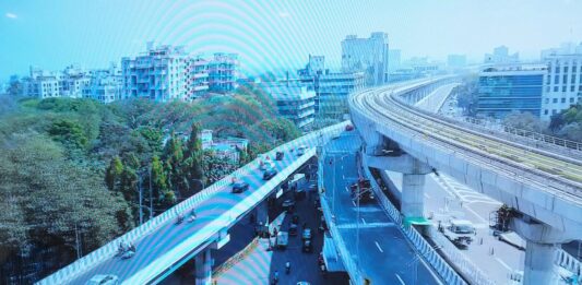 सावित्रीबाई फुले पुणे विद्यापीठासमोरील एकात्मिक दुमजली उड्डाणपूल पुणेकरांच्या सेवेत