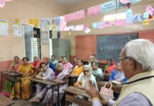 पुणे मनपा सेवानिवृत्त शिक्षक संघटनेत “चला गप्पा मारू या” कार्यक्रम; प्राचार्य पद्माकर पुंडे यांचे मार्गदर्शन