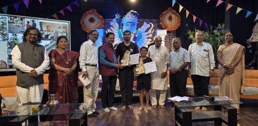 जागतिक रंगभूमी दिनानिमित्त सदानंद अंचवल स्मृती पुरस्कारांचे वितरण