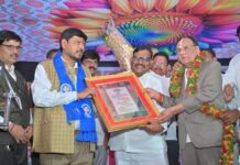 शेवाळवाडीत ग्रंथालय व प्रयोगशाळेचे उद्घाटन; १६५ शाळांच्या अनुदानाबाबत पाठपुरावा करणार – रामदास आठवले