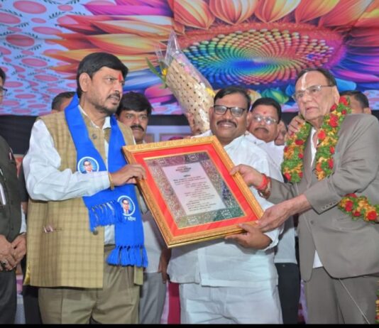 शेवाळवाडीत ग्रंथालय व प्रयोगशाळेचे उद्घाटन; १६५ शाळांच्या अनुदानाबाबत पाठपुरावा करणार – रामदास आठवले