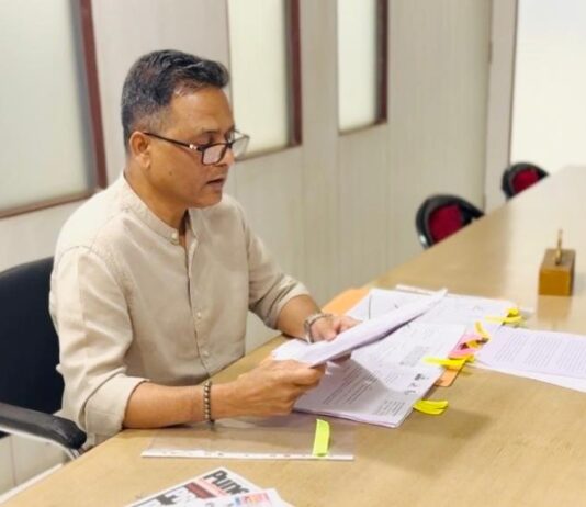 केबल डक्ट प्रकरणात महापालिका व दिनेश इंजिनिअर्स व महाप्रीत यांचा सामूहिक भ्रष्टाचार – सुनील माने