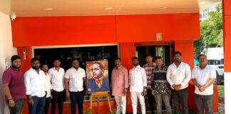 कोथरूड मतदार संघात शिवसेना पक्षाच्या वतीने डॉ. बाबासाहेब आंबेडकर यांना अभिवादन