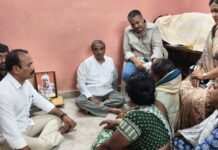 हडपसर बनावट दारू प्रकरण : आमदार रोहित पवार यांची मृतांच्या कुटुंबीयांना भेट, न्यायाची मागणी